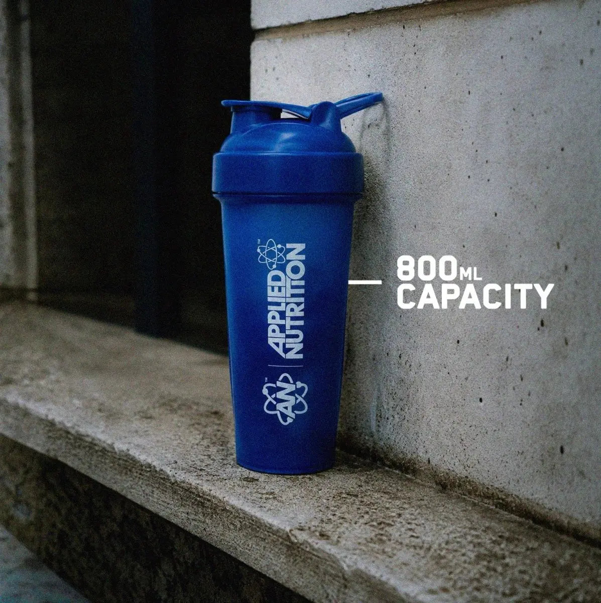 Applied Nutrition Blue Premium Shaker 800ml – Leak-Resistant Protein Shaker